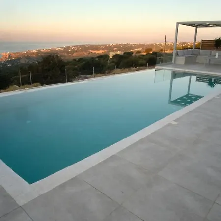Eva East, With Infinity Pool & And Panoramic Sea View Gerani Chanion